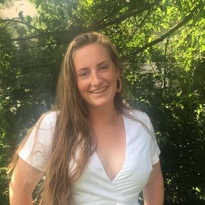 Meet your Posher, Natalie